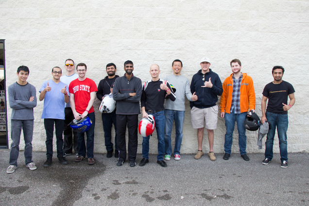 The folks that raced in 2015, who graciously agreed to take a photo with my ugly face in it while giving 2 thumbs up.